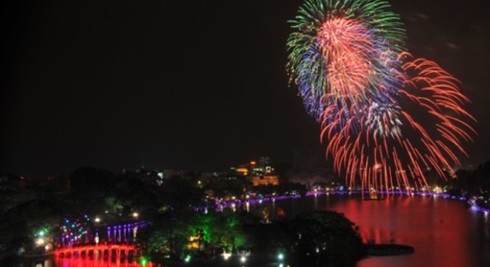 Các điểm bắn pháo hoa Tết Nguyên đán 2015 tại Hà Nội - ảnh 1