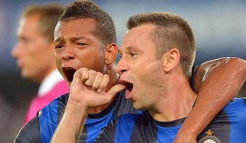 Milan và Inter chung niềm vui chiến thắng - ảnh 2