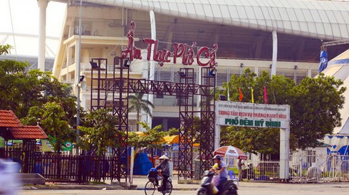 Khu liên hợp thể thao Mỹ Đình biến dạng vì... kiếm tiền