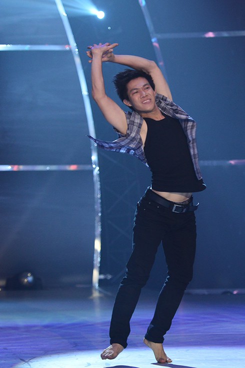 Ngô Thanh Vân khoe chân thon trên sàn khiêu vũ - ảnh 23