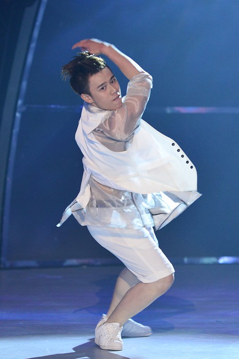 Ngô Thanh Vân khoe chân thon trên sàn khiêu vũ - ảnh 30