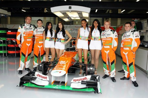 Người đẹp Ấn Độ rạng rỡ trong ngày Sebastian Vettel lập kỷ lục