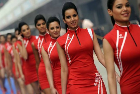 Người đẹp Ấn Độ rạng rỡ trong ngày Sebastian Vettel lập kỷ lục