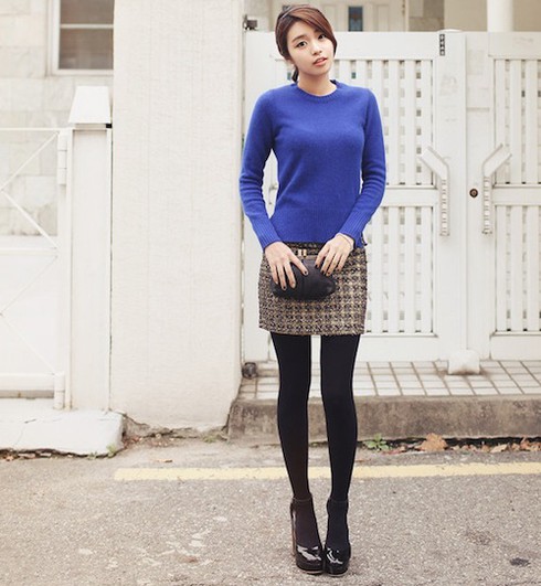 Diện áo len mỏng trẻ trung, phong cách 1