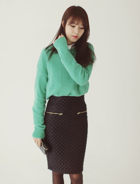 Diện áo len mỏng trẻ trung, phong cách 6