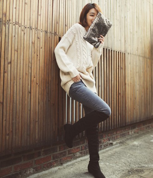 Diện áo len mỏng trẻ trung, phong cách 31