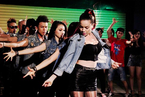 Hà Hồ cuốn hút với phong cách đường phố - ảnh 7