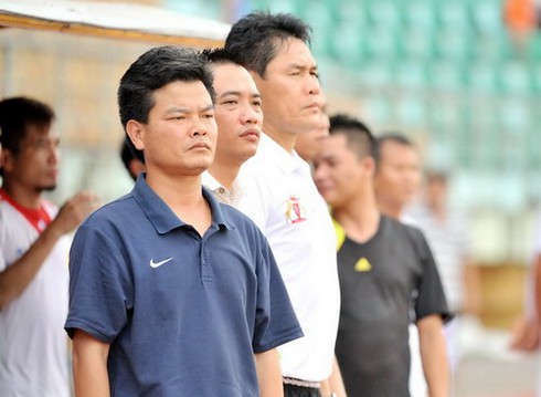 Bầu Thụy và bầu Trường giải thể đội bóng - ảnh 1