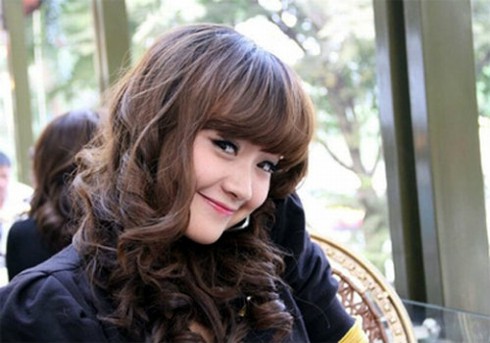 Những bóng hồng 'trói chân' cầu thủ Việt - ảnh 1