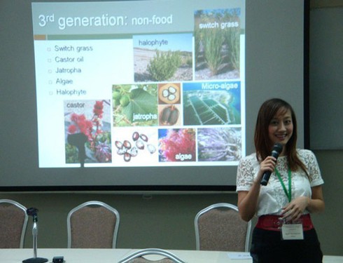 Tình yêu của nữ phó giáo sư trẻ nhất 2012 - ảnh 1