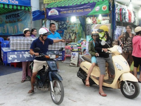 Về vùng cao Đăk R’Lấp bán hàng Việt - ảnh 1