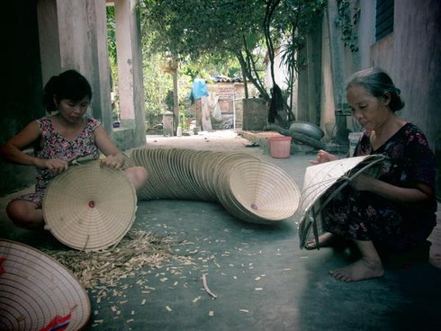 nón làng Chuông