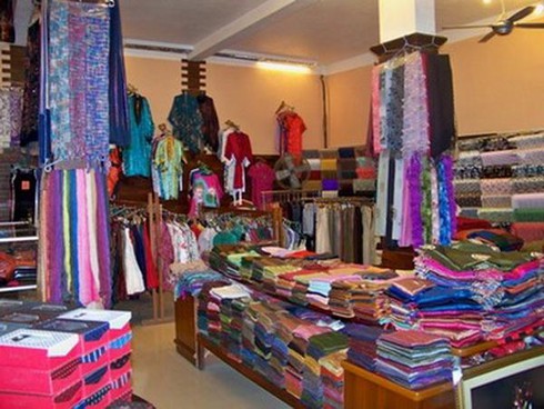 làng lụa Vạn Phúc