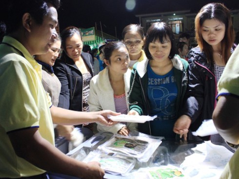 Phiên chợ hàng Việt cuối cùng tại Đồng Tháp - ảnh 4