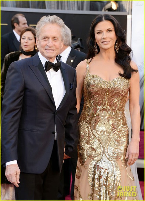 Ngắm những cặp đôi trên thảm đỏ Oscar 2013 - ảnh 11