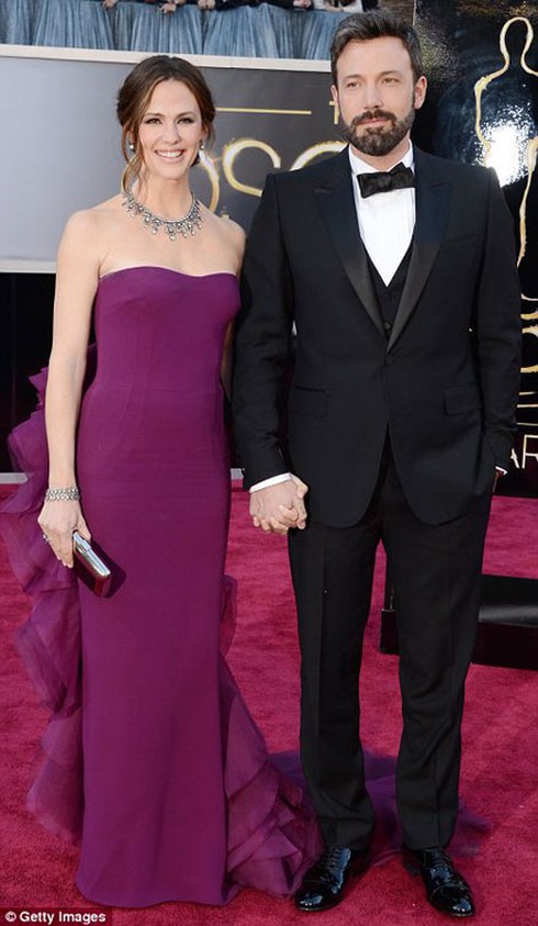 Ngắm những cặp đôi trên thảm đỏ Oscar 2013 - ảnh 3