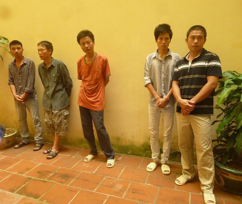 Bắt cử nhân báo chí buôn ma túy - ảnh 1