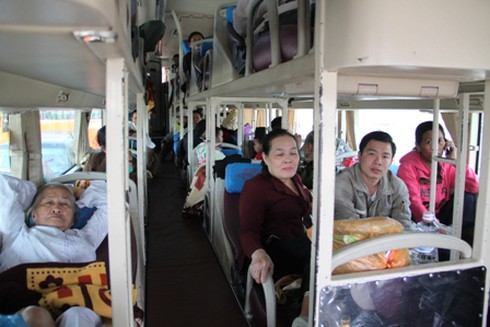 Tai nạn xe giường nằm rình rập - ảnh 1