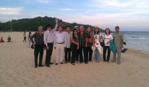 Phú Qúy không xa - ảnh 1