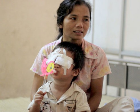 3 triệu trẻ em có tật khúc xạ - ảnh 1