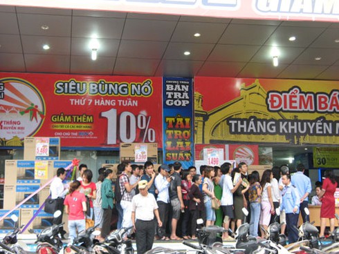 Ảm đạm mùa mua sắm cuối năm - ảnh 2