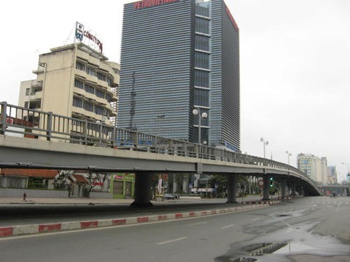 Hà Nội lạ lẫm và tĩnh lặng - ảnh 15