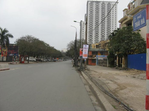 Hà Nội lạ lẫm và tĩnh lặng - ảnh 11