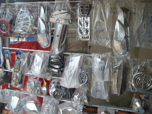 Kiếm bạc tỷ từ nghề làm linh kiện xe máy giá bèo - ảnh 2