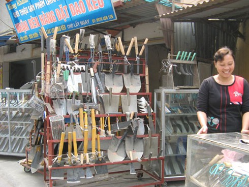 Về làng nổi tiếng
