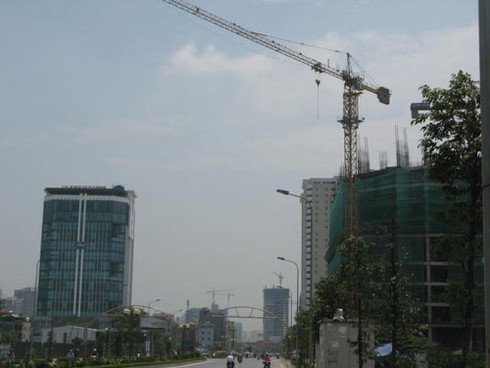 Treo “thần chết” lơ lửng trên đầu người đi đường - ảnh 11