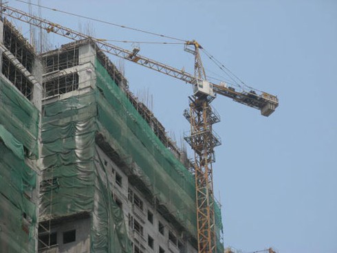 Treo “thần chết” lơ lửng trên đầu người đi đường - ảnh 14