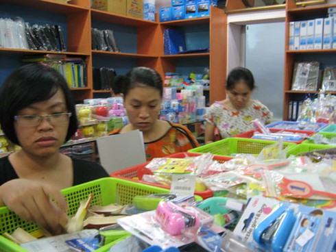 Đồ dùng, đĩa phụ trợ học tập: Giá