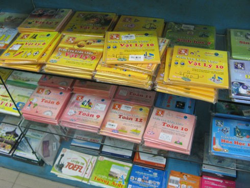 Đồ dùng, đĩa phụ trợ học tập: Giá