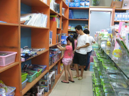 Đồ dùng, đĩa phụ trợ học tập: Giá