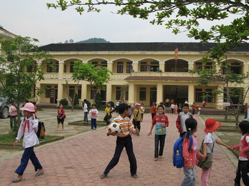 Khoản thu đầu năm: Ngậm bồ hòn không thấy ngọt - ảnh 1