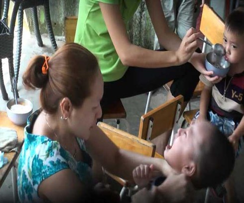 Năm 2013: Báo động nạn bạo hành và đuối nước trẻ em - ảnh 2