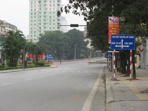 Lạ thường đường phố Hà Nội ngày mùng Một Tết - ảnh 12