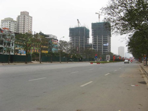 Lạ thường đường phố Hà Nội ngày mùng Một Tết - ảnh 15