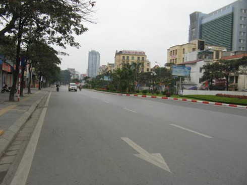 Lạ thường đường phố Hà Nội ngày mùng Một Tết - ảnh 5