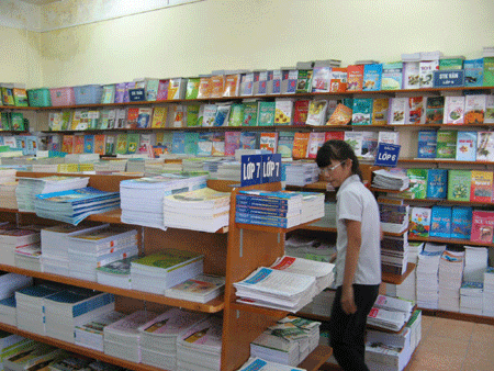 Tranh cãi 34 ngàn tỷ: Bộ GD&ĐT có chấp nhận cạnh tranh sách giáo khoa? - ảnh 1