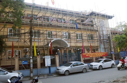Làm xiếc trên giàn giáo xây dựng ĐH Mở Hà Nội - ảnh 10