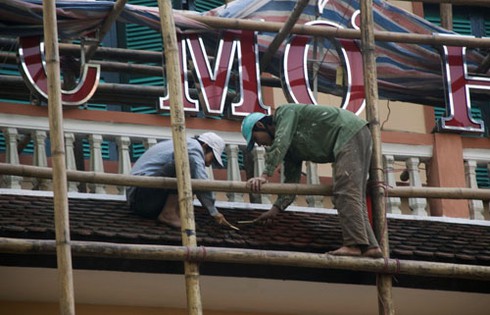 Làm xiếc trên giàn giáo xây dựng ĐH Mở Hà Nội - ảnh 9