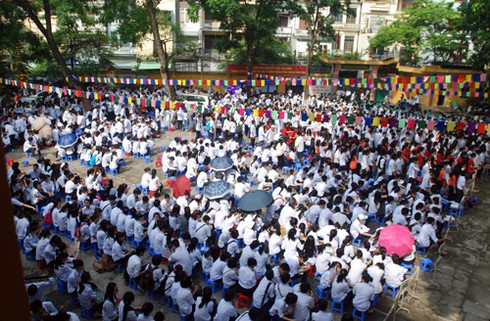 Chúm chím môi xinh tạm biệt tuổi học trò - ảnh 1