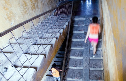 Tập thể sắp sập: Nơi người dân chung sống với thảm họa? - ảnh 7