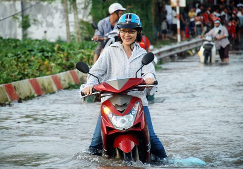 Kiếm bạc triệu nhờ cầu ngập - ảnh 7