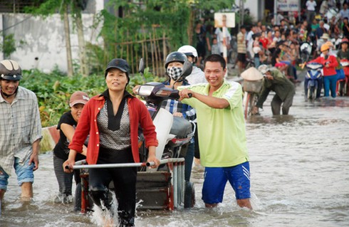 Kiếm bạc triệu nhờ cầu ngập - ảnh 9