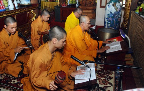 Mùa Vu lan: Chuyện cảm động về cô gái mồ côi cha mẹ - ảnh 2