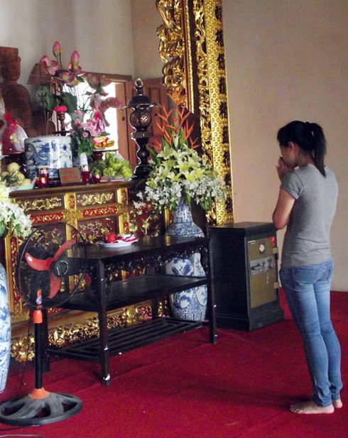 Mùa Vu lan: Chuyện cảm động về cô gái mồ côi cha mẹ - ảnh 1