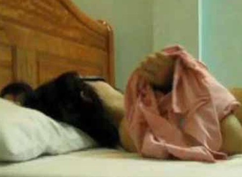 Rủ nữ sinh cấp 2 vào nhà nghỉ