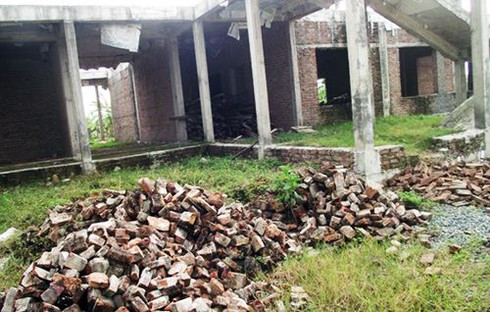 Trường mầm non tiền tỉ bỏ hoang: Chủ đầu tư kêu bận! - ảnh 1